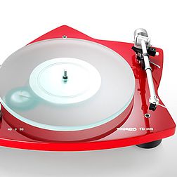 Der Thorens TD-309 zeichnet sich durch auffälliges Design aus. Der HiFi Plattenspieler verfügt über ein Subchassis, wie es sich für Thorens geziemt. Er wird spielbereit mit Tonarm und Tonabnehmersystem ausgeliefert.