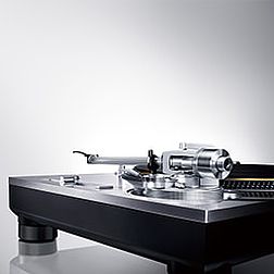 Technics SL-1200 Direktantrieb Plattenspieler für HiFi und DJ. Analoges HiFi für Musik und Club